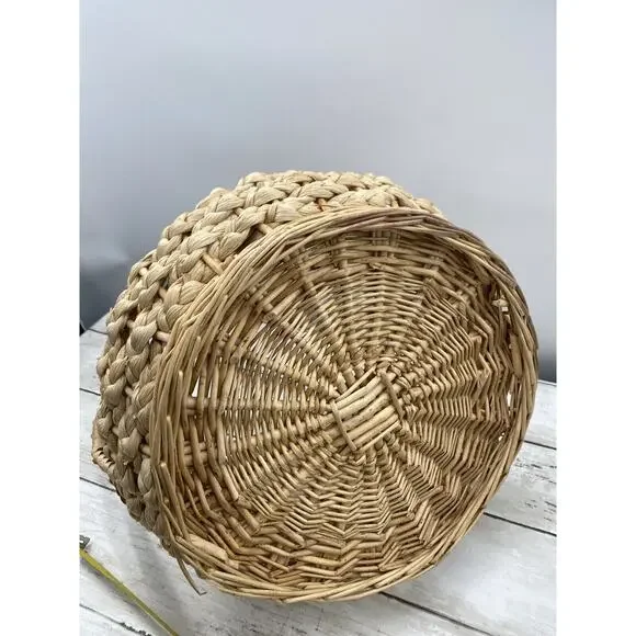 Vintage Large Round Bamboo Wicker Rattan Storage Basket in Natural W/Handle - Picture 6 of 11